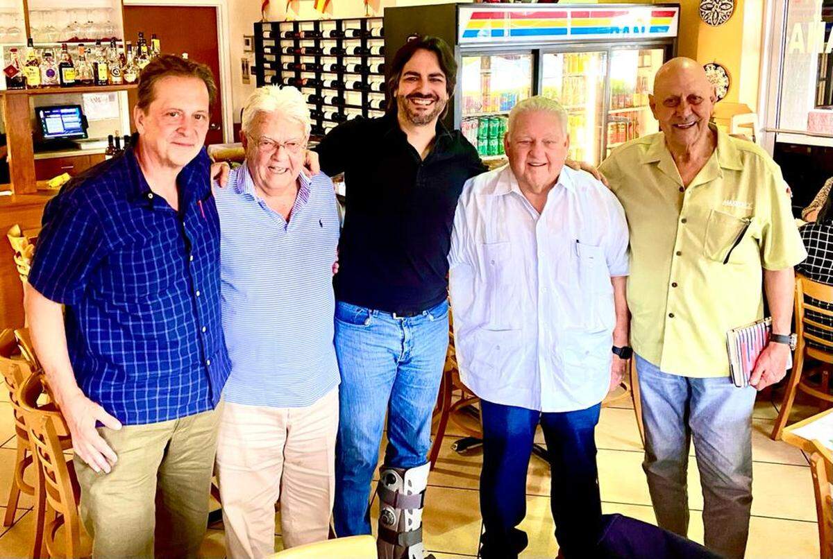 Jefferson Morley, Alberto Müller, Fernand Amandi, Juan Manuel Salvat y Santiago Morales. Cortesía