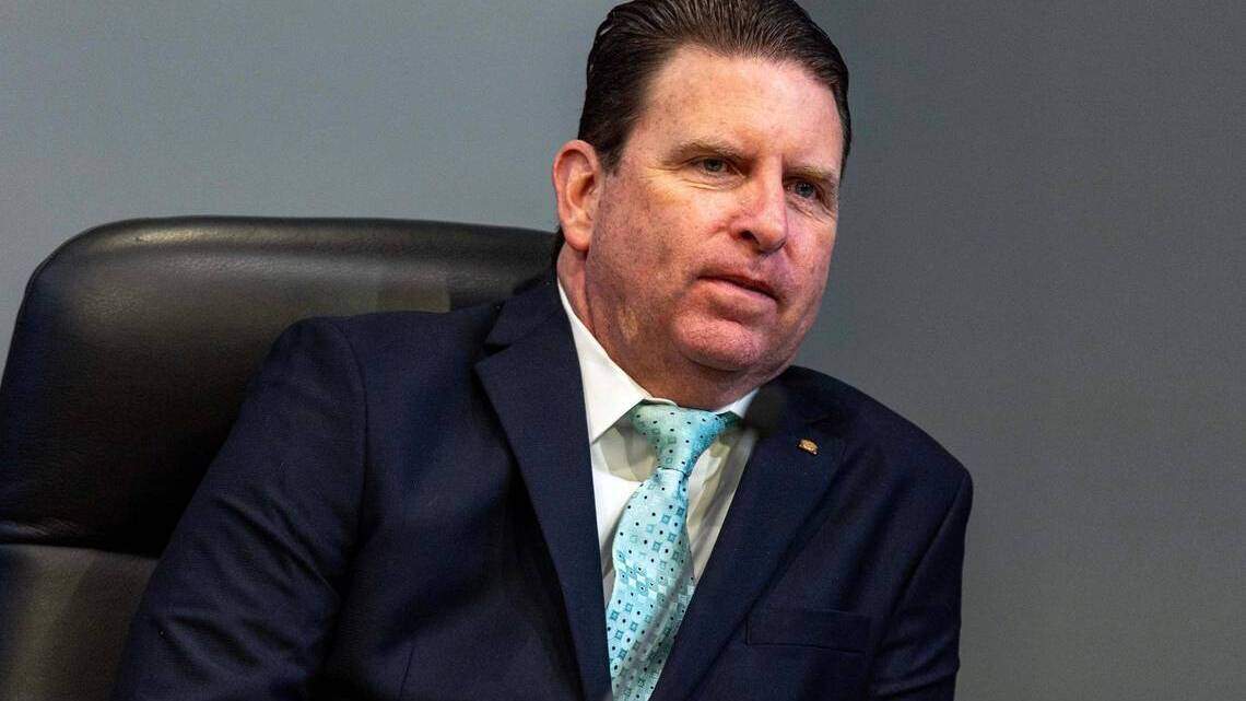 Propuesta para cambiar elecciones en Miami y extender mandatos desata polémica: ¿Es legal hacerlo?