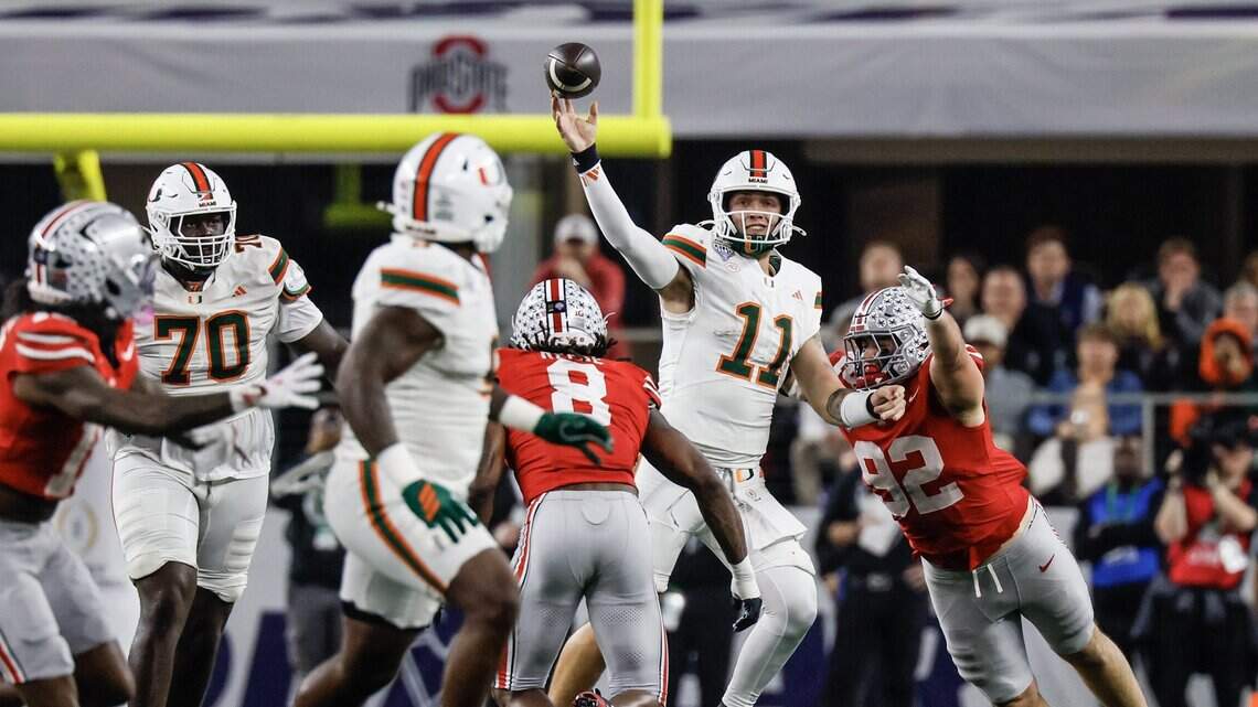 Con el apoyo de grandes leyendas, los Huracanes de Miami buscan el pase a la final del football universitario