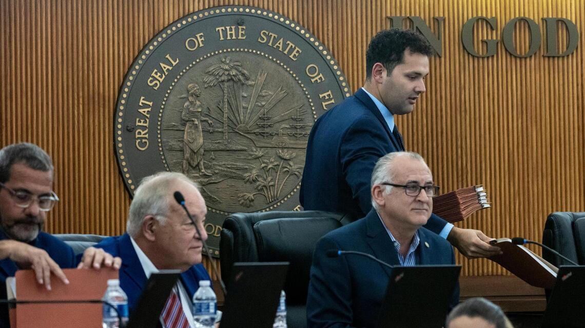 Hialeah abre proceso para cubrir vacante en el concejo, pero ya todos saben quién lo ocupará