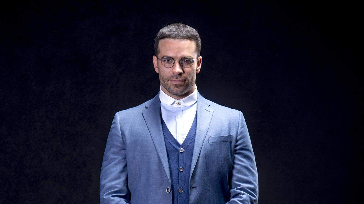 Alejandro Nones.