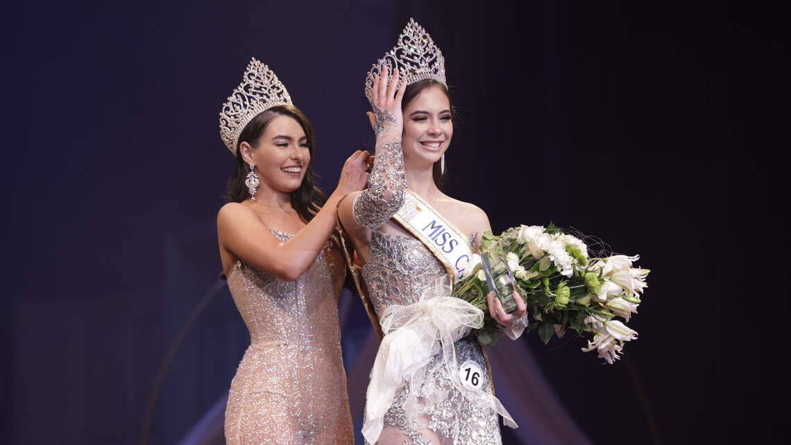 Joven cubana de 17 de años es elegida Miss Carnaval Miami 2023