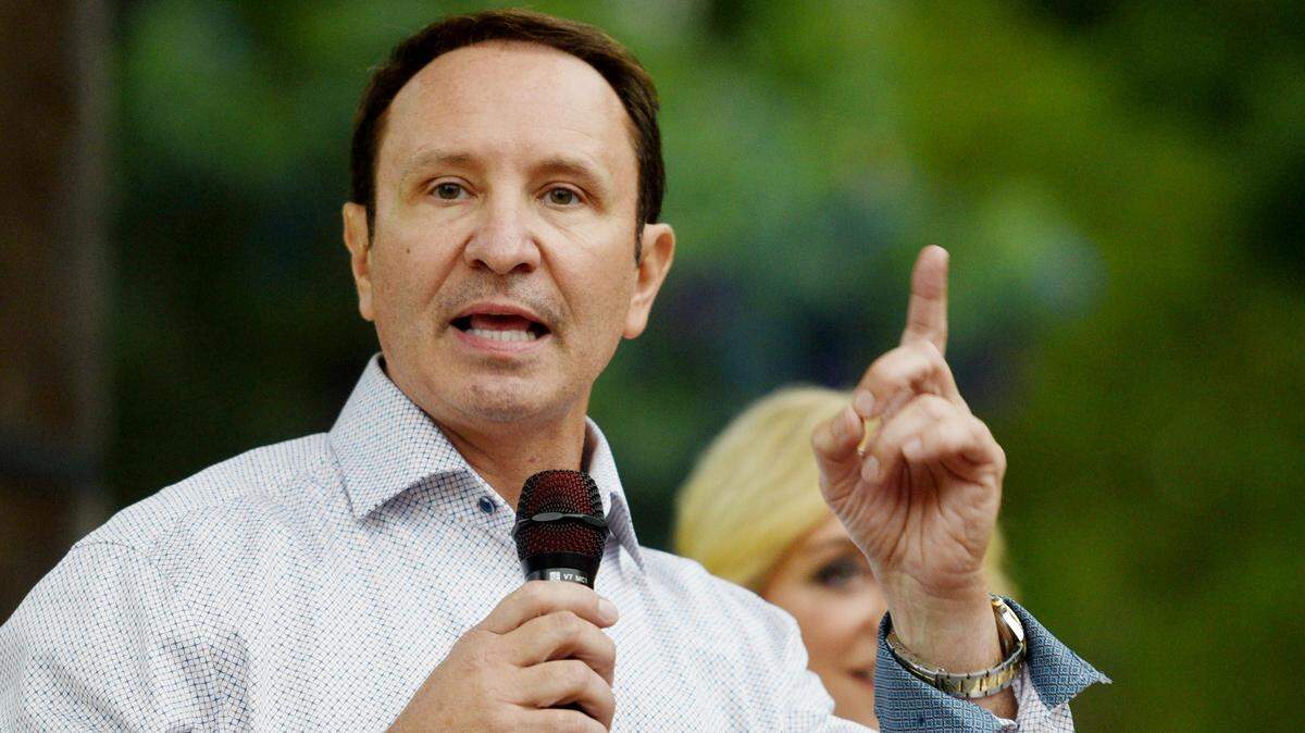 Foto de archivo. El Proyecto de Ley Senatorial 371 aprobado en mayo pasado por el Senado pasó una ronda de enmiendas y se dirige ahora al escritorio del gobernador de Luisiana, el republicano Jeff Landry (en la foto), para su consideración.