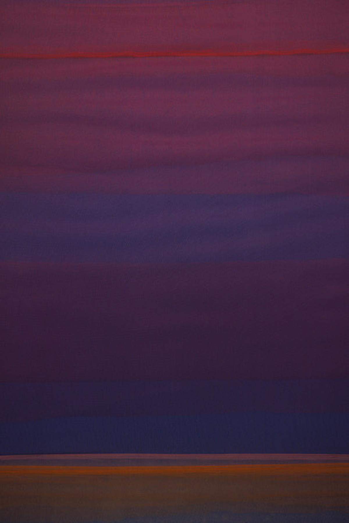 Detalle de ‘Nocturne’, 2026, capas de tul y gasa estiradas sobre soportes de madera.