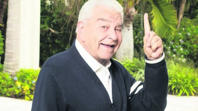 Don Francisco vuelve al set de ‘Sábado Gigante’ con ‘edad avanzada' y mezcla de ayer y hoy