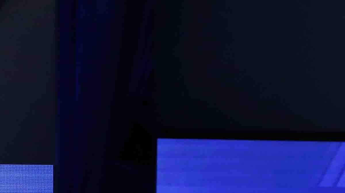 Bernie Sanders y Hillary Clinton debaten este miércoles en Miami. 