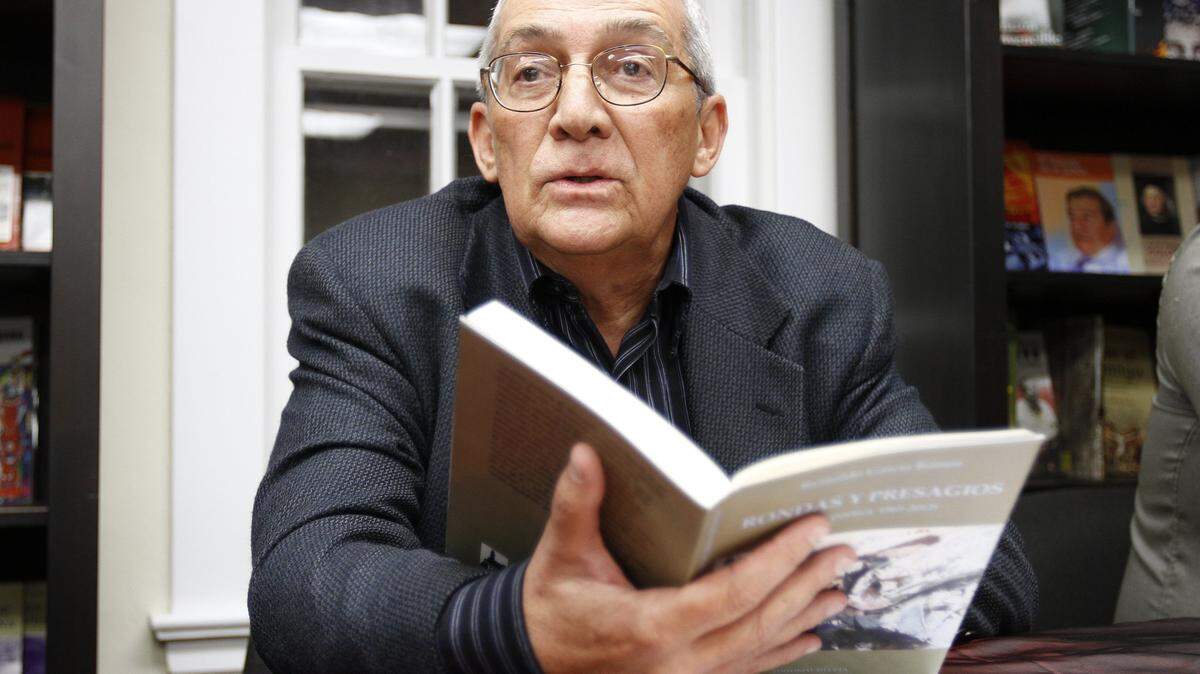 El escritor Reinaldo García Ramos en el Koubek Center del Miami Dade College, febrero de 2013.