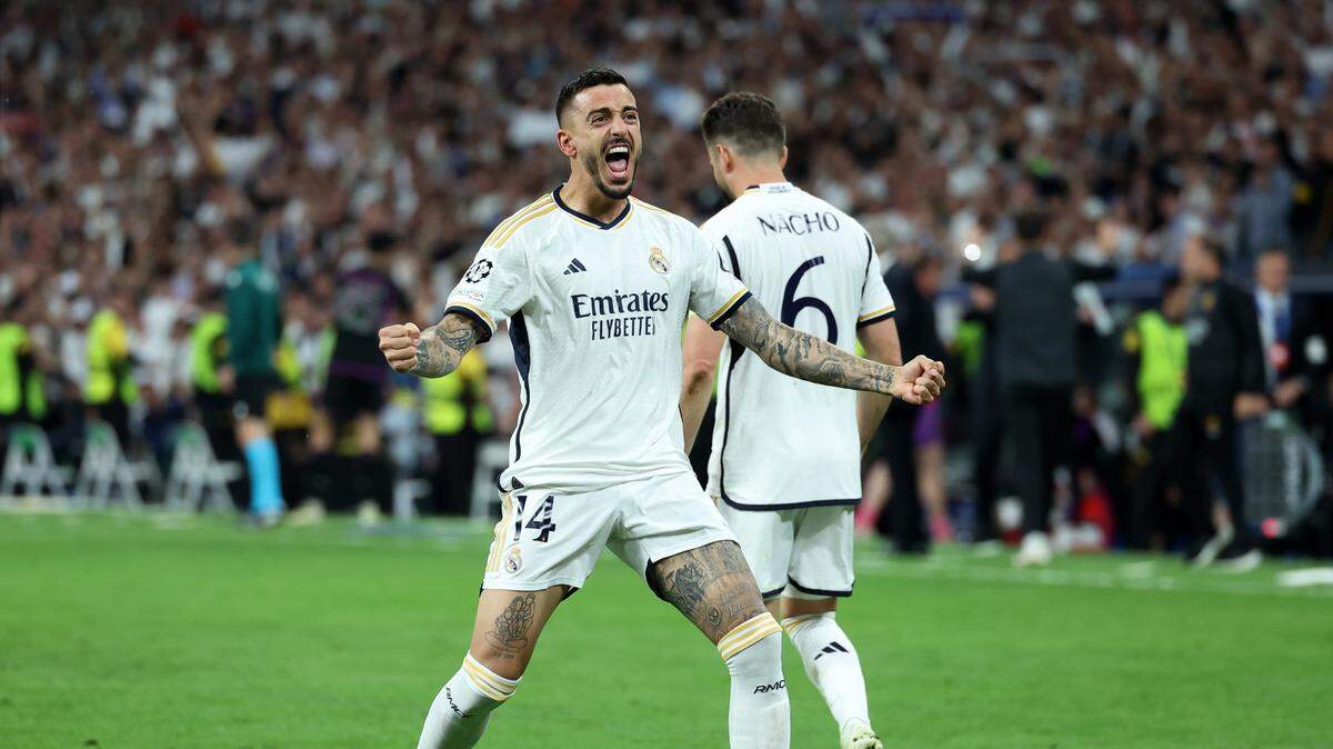 El jugador del Real Madrid Joselu celebra tras anotar uno de sus dos goles en el triunfo de su equipo 2-1 ante el Bayern Munich, en el partido de vuelta de la semifinal de la Liga de Campeones, celebrado el 8 de mayo de 2024 en el Santiago Bernabéu de Madrid.
