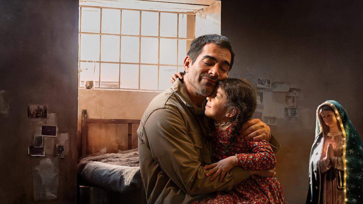 En Netflix ‘La celda de los milagros’ (2026), con la actuación estelar de Omar Chaparro. Filme dramático cuenta la historia de superación de un padre con discapacidad neurológica y condenado injustamente por un crimen que nunca cometió. 