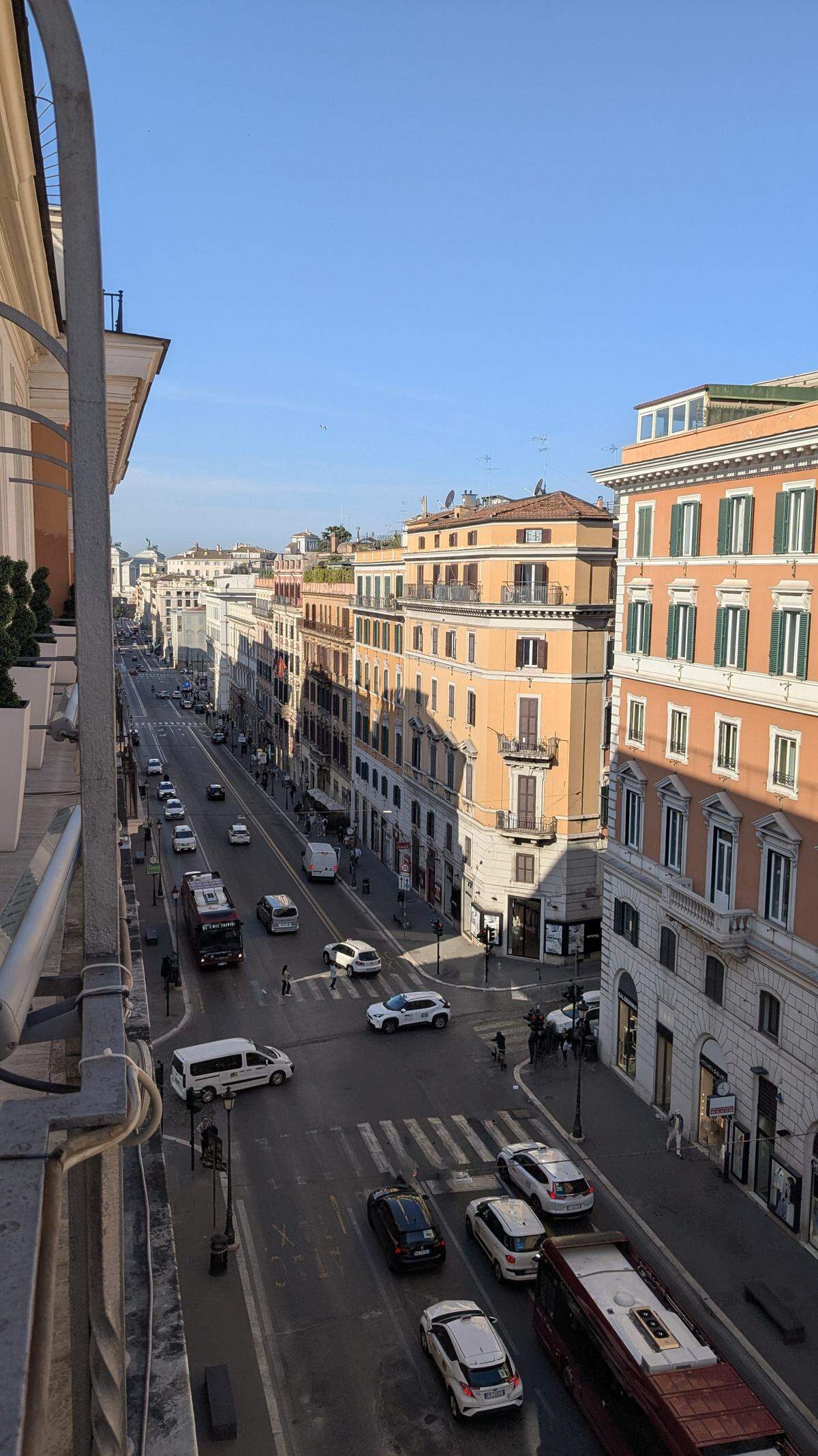 Via Nazionale desde el Hotel Artimede.