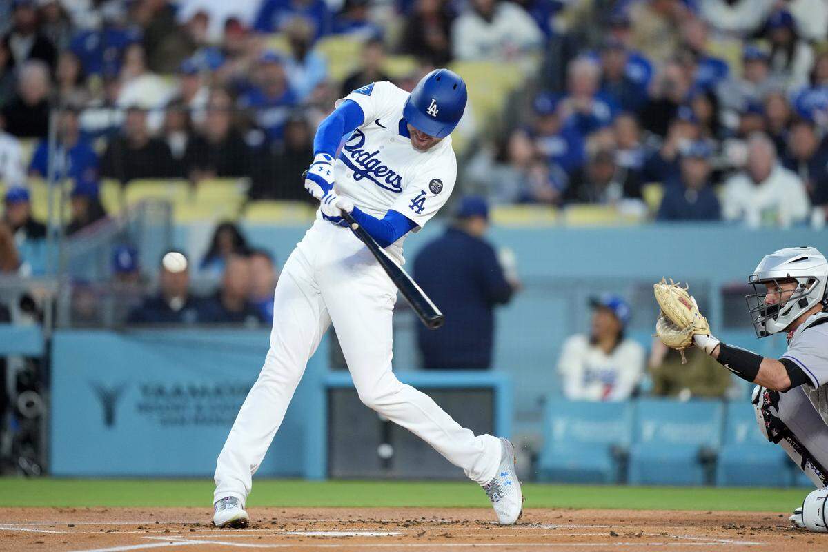 El pelotero de los Dodgers de Los Angeles tiene 35 años y cuenta con 2,275 incogibles.