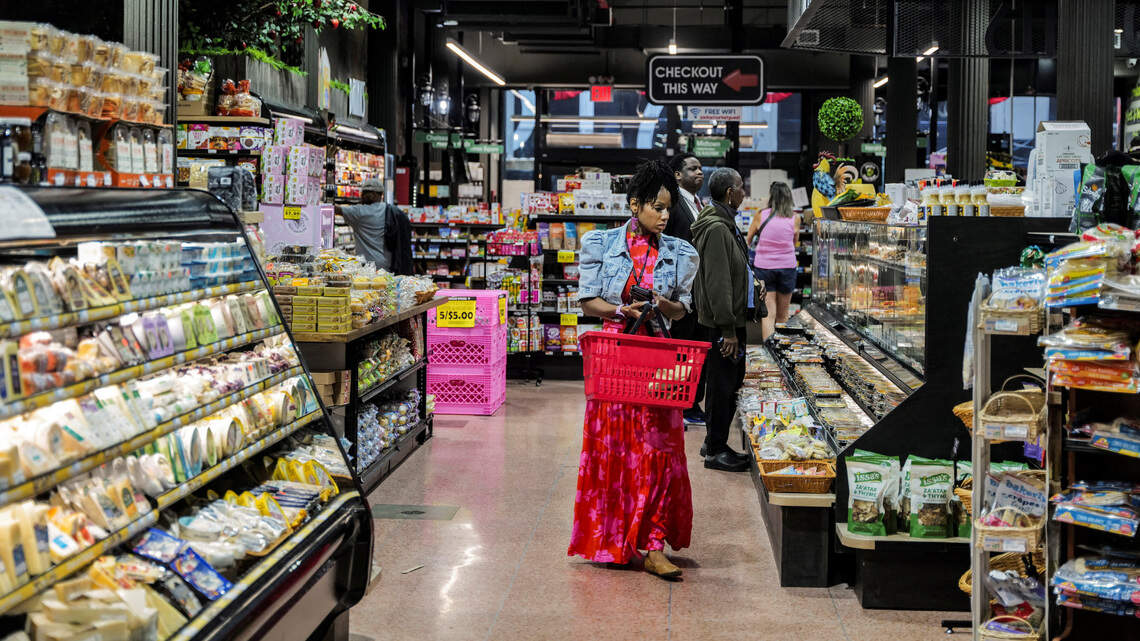 La inflación en EEUU se acelera en septiembre; aumenta el gasto de los consumidores