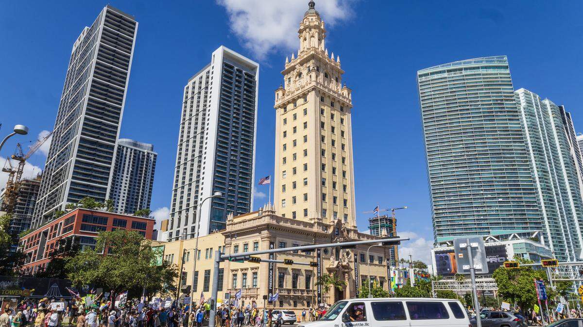 Un terreno adyacente a la Torre de la Libertad del downtown de Miam, propiedad de Miami Dade College, puede ser cedido para levantar la Biblioteca del presidente Donald Trump.