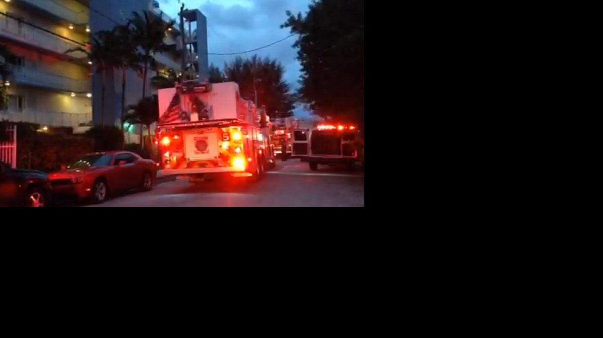 El incendio se reportó en horas de la tarde en el complejo La Piazza Navona, ubicado en el 677 NE 24 Street. Cortesía Local 10.