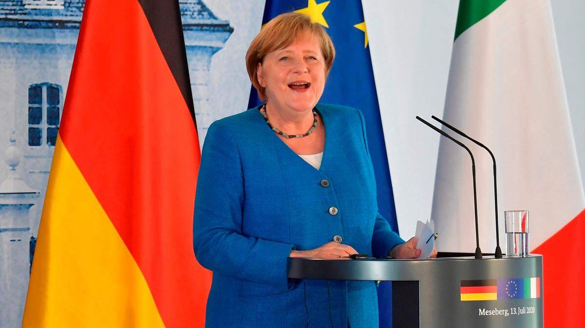 Será difícil calzar los zapatos de la canciller alemana, Angela Merkel, una de las mujeres mas poderosas en el mundo.