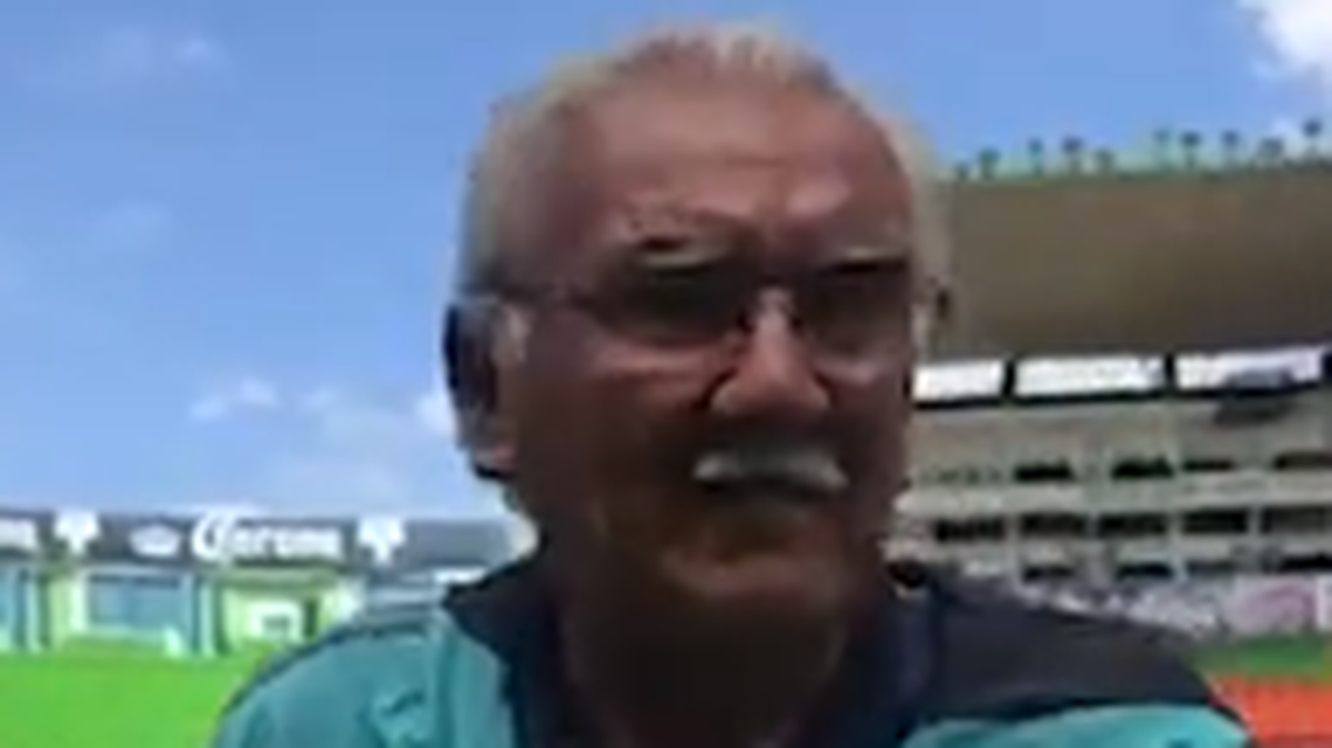 Antonio la “Tota” Carbajal, el arquero mexicano que hizo historia por ser el primer futbolista en disputar cinco mundiales, ha fallecido. Tenía 93 años de edad.