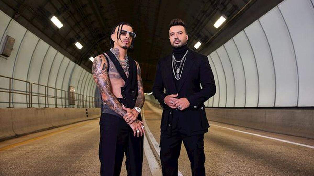 Luis Fonsi contó con la colaboración de Rauw Alejandro en el tema ‘Vacío’.