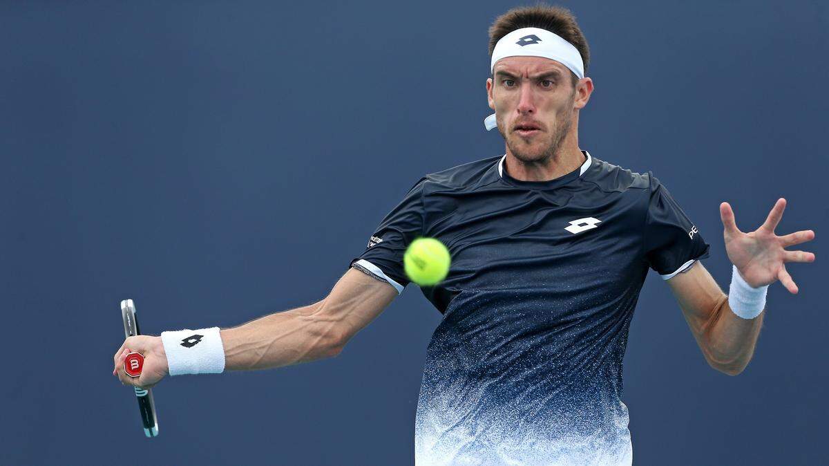Leonardo Mayer derrotó 4-6, 6-3 y 6-4 al sueco Mikael Ymer, en el partido celebrado el 21 de marzo de 2019 en el Hard Rock Stadium de Miami Garden, Florida.