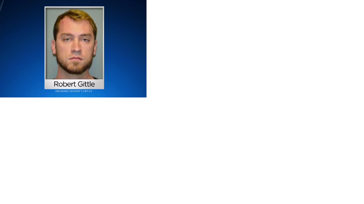 Robert Gittle, de 25 años, está acusado de tener sexo con un menor de 14 años en una biblioteca de Coral Springs. 