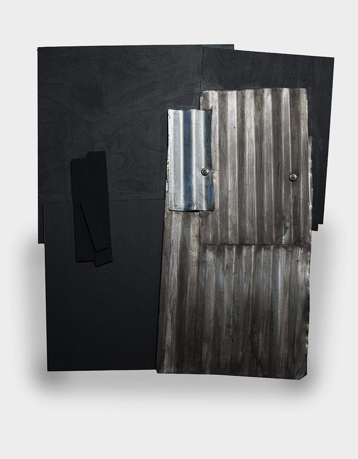 ‘Re/Emergence’, 2021, madera, metal, plástico, plexiglas, acrílico, plástico PETG (thermoforming plastic), MDF, y pintura acrílica.
