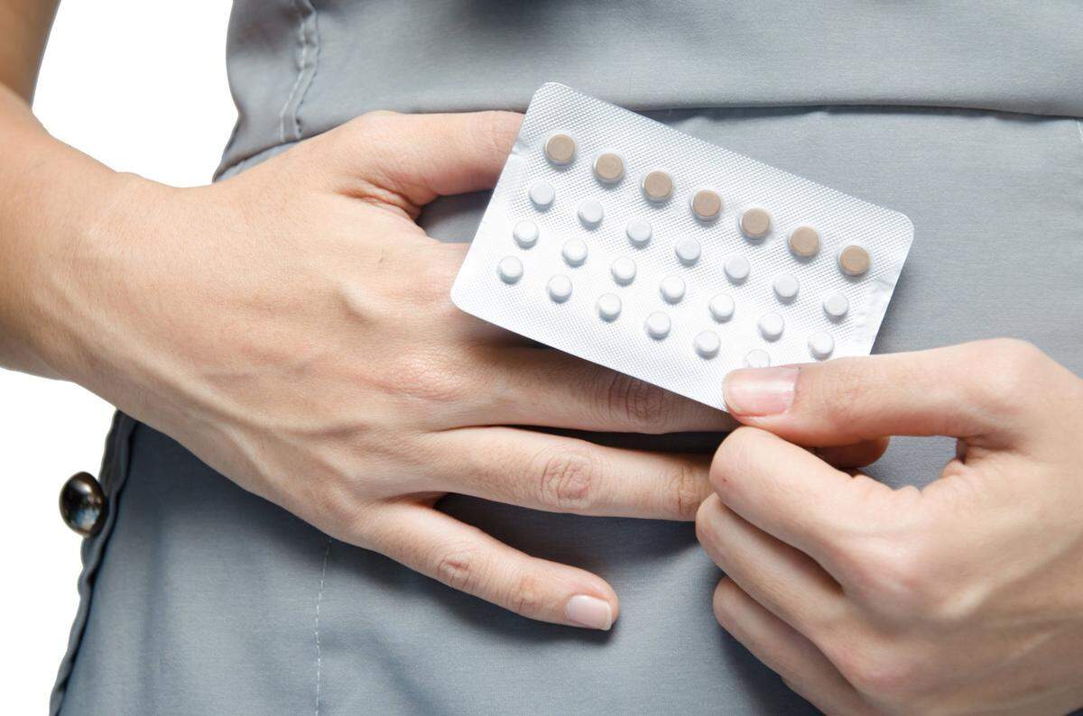 Para Opill, una contraindicación importante es si alguien tiene cáncer de seno o un historial de cáncer de seno.