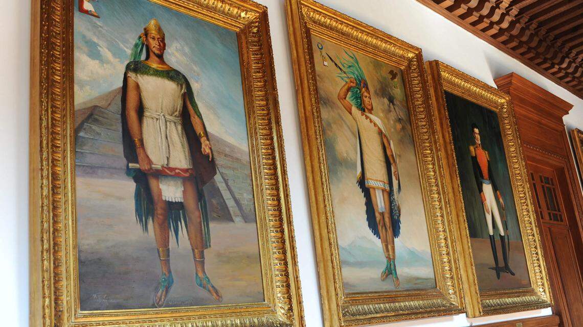 Detalle del Salón de los Presidentes en el Palacio Nacional en Ciudad de México, el 25 febrero de 2011. Construido sobre los restos del Palacio de Moctezuma y de la casa del conquistador español Hernán Cortés, el Palacio Nacional, que fue morada de virreyes y centro del poder político en los últimos cinco siglos, conserva entre sus muros gran parte de la historia de México.