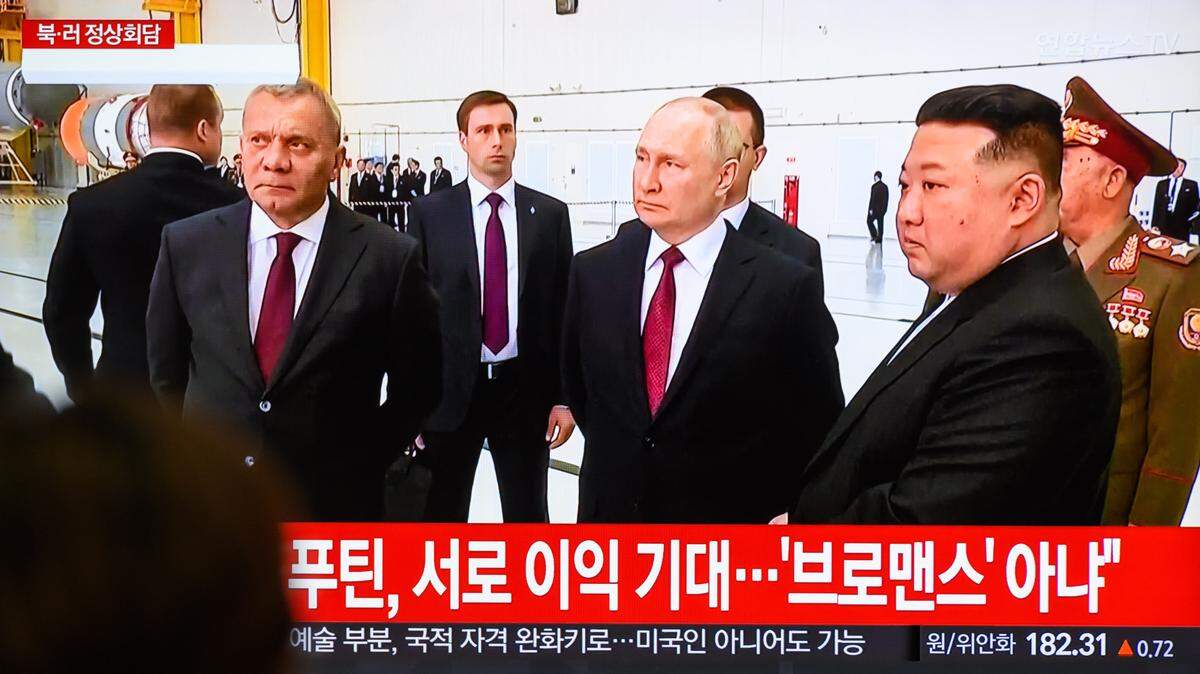 Imagen tomada de la televisión surcoreana de la visita conjunta que hicieron el dictador de Corea del Norte, Kim Jong Un, y el gobernante de Rusia, Vladimir Putin, al centro espacial Vostochny Cosmodrome, en la región rusa de Amur, el miercoles 13 de septiembre de 2023.