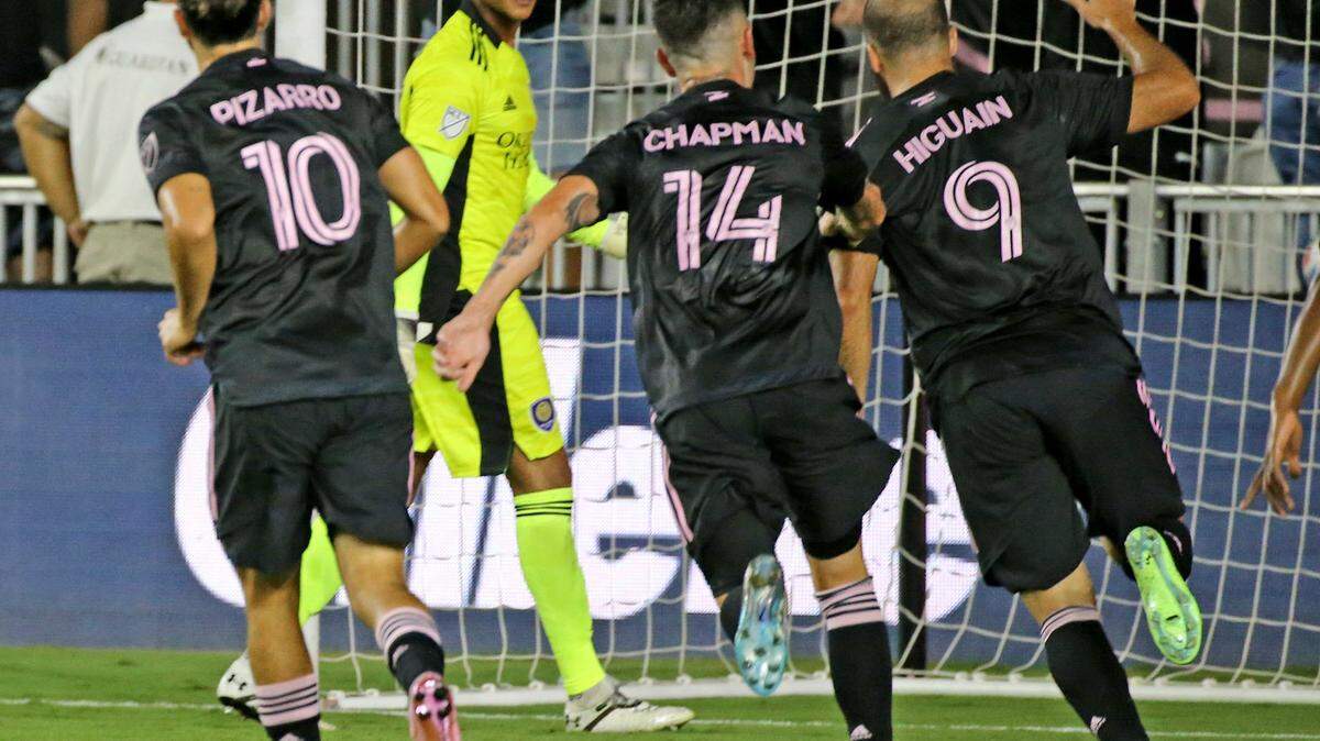 Inter Miami Gonzalo Higuain celibates his goal as Orlando City goalie Brandon Austin (23) watches in the second half at DRV PNK Stadium in Fort Lauderdale, Florida, June 25, 2021.