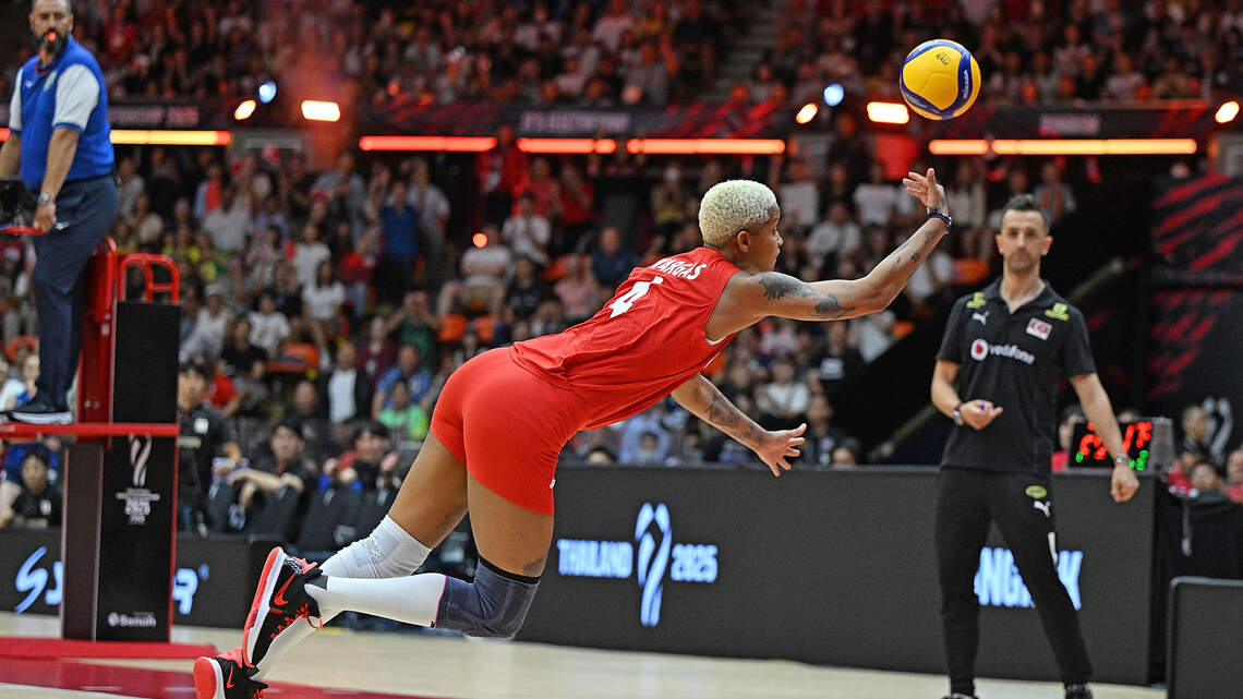 Cubana se roba el show con Turquía en la final, pero no puede impedir que Italia gane el Mundial de voleibol