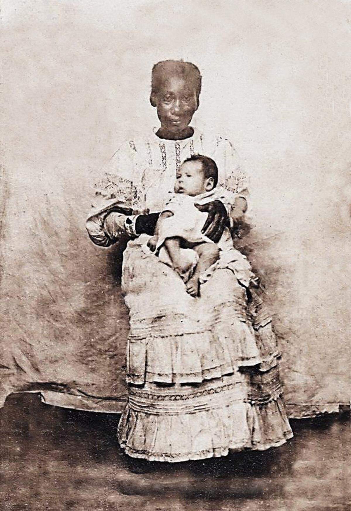 Daguerrotipo de nodriza/ama de leche africana (ca 1885-1890).&nbsp;Fotógrafo anónimo.