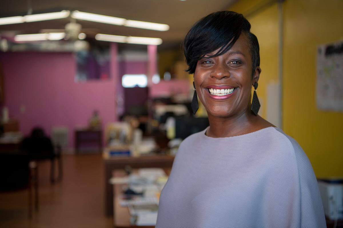 La demócrata Cherelle Parker es la primera mujer elegida alcaldesa de Filadelfia.