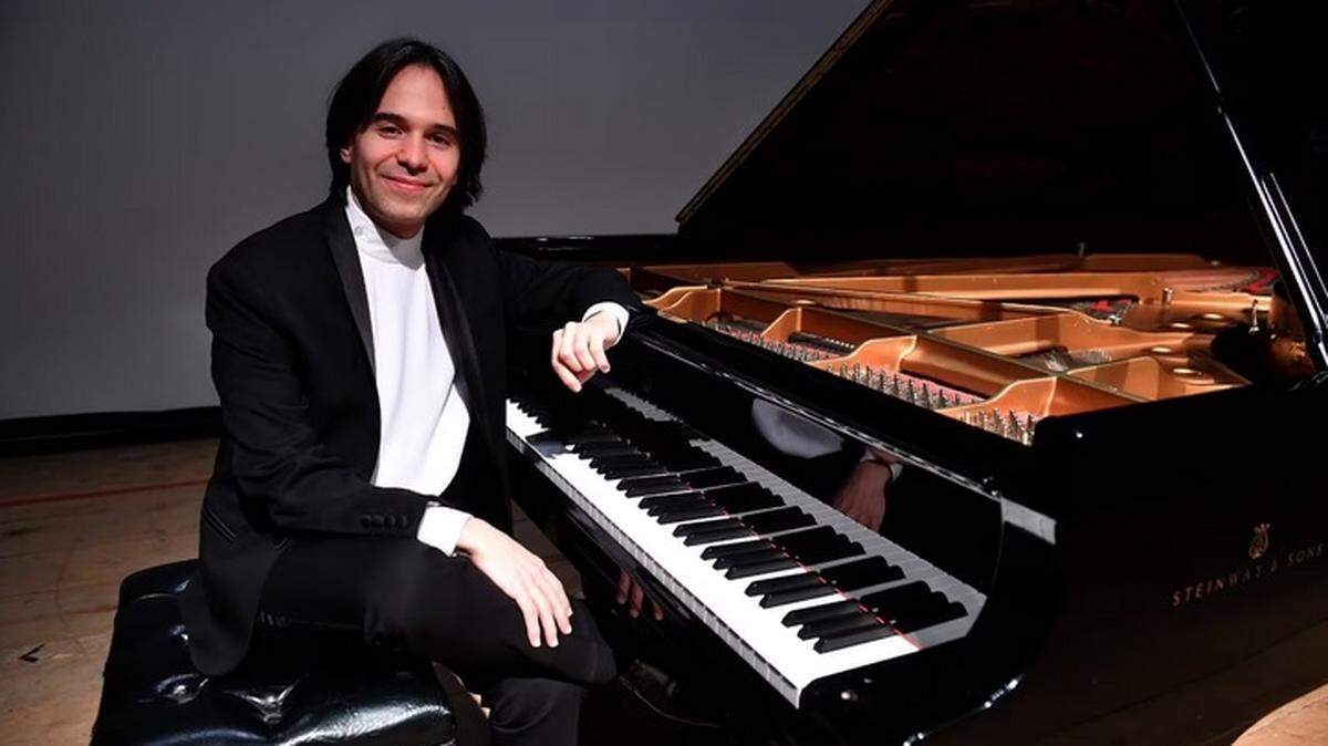 Lavandera ejecutará un repertorio ecléctico con obras de Mozart, Beethoven y Mendelssohn, así como del estadounidense George Gershwin y del compositor contemporáneo argentino, Dino Saluzzi.