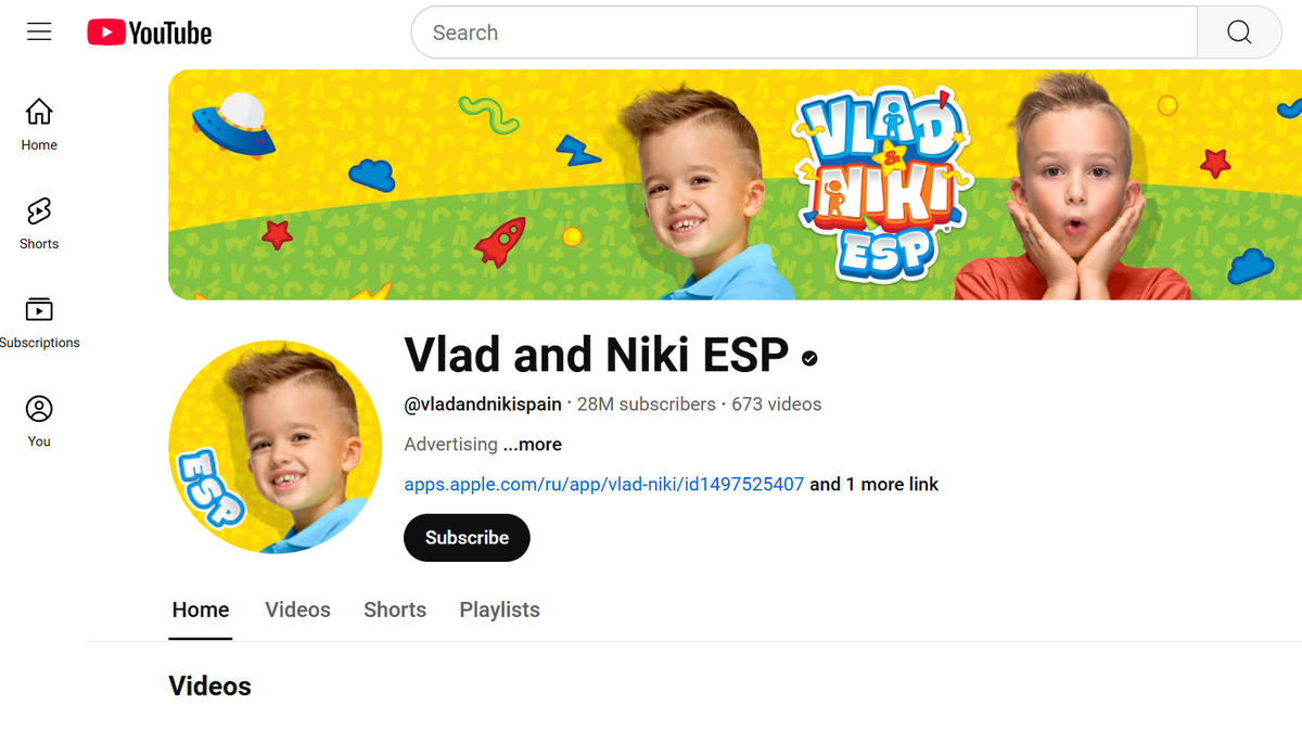 Los ‘youtubers’ infantiles Vlad y Niki tienen unos 28 millones de seguidores en su canal en español. Sin embargo, una experta advierte que los contenidos de esta página fomentan estereotipos de género y consumo excesivo de juguetes.