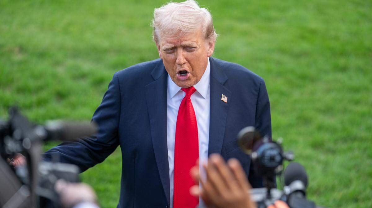 El 11 de septiembre de 2025, el presidente de EE.UU., Donald Trump, comentó en la Casa Blanca que la presunta incursión de un dron ruso en Polonia “podría haber sido un error”, pero expresó su frustración por el incidente.