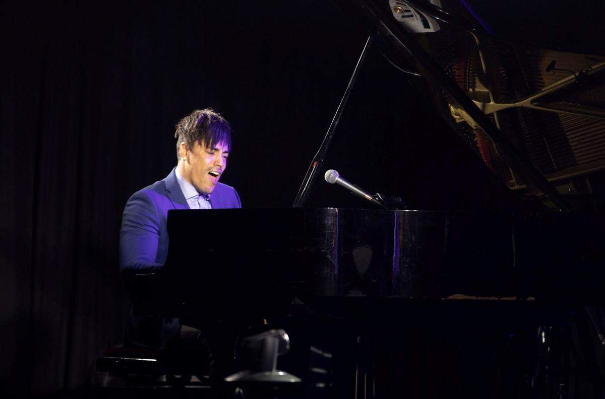 El pianista Jorge Luis Pacheco tendrá como artista invitada a Daymé Arocena en la segunda noche del Global Cuba Fest el sábado 12 de marzo en el Miami-Dade County Auditorium. 