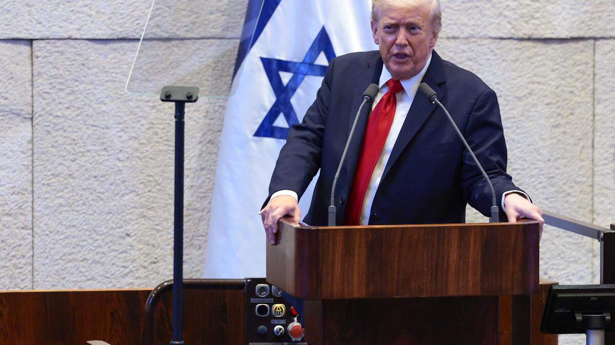 JERUSALEM - OCTOBER 13: U.S. President Donald Trump addresses the Knesset, Israel's parliament, on October 13, 2025 in Jerusalem. President Trump is visiting the country hours after Hamas released the remaining Israeli hostages captured on Oct. 7, 2023, part of a US-brokered ceasefire deal to end the war in Gaza. (Photo by Evelyn Hockstein - Pool/Getty Images)