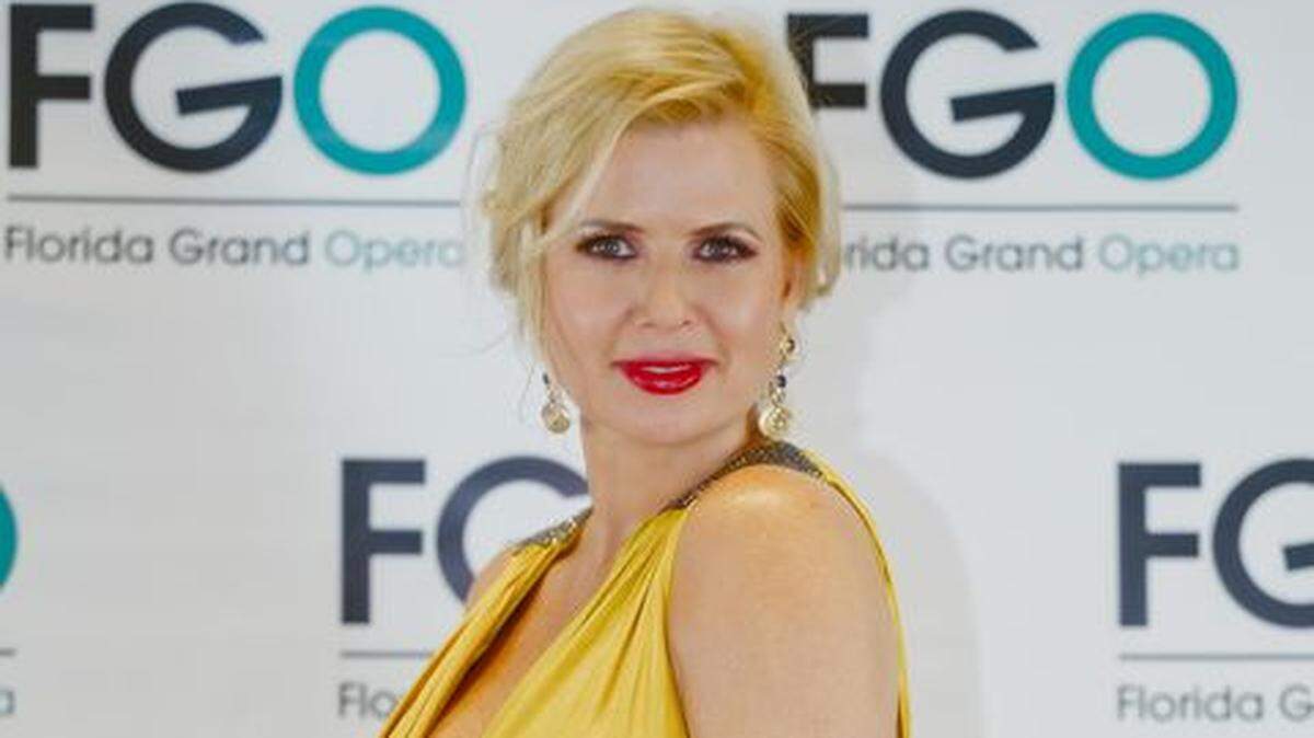 Sissi Fleitas fue nombrada embajadora de la Florida Grand Opera en Miami, una misión cultural y educativa, entre cuyas funciones se encuentra llevar el arte de la ópera a niños del sur de la Florida.