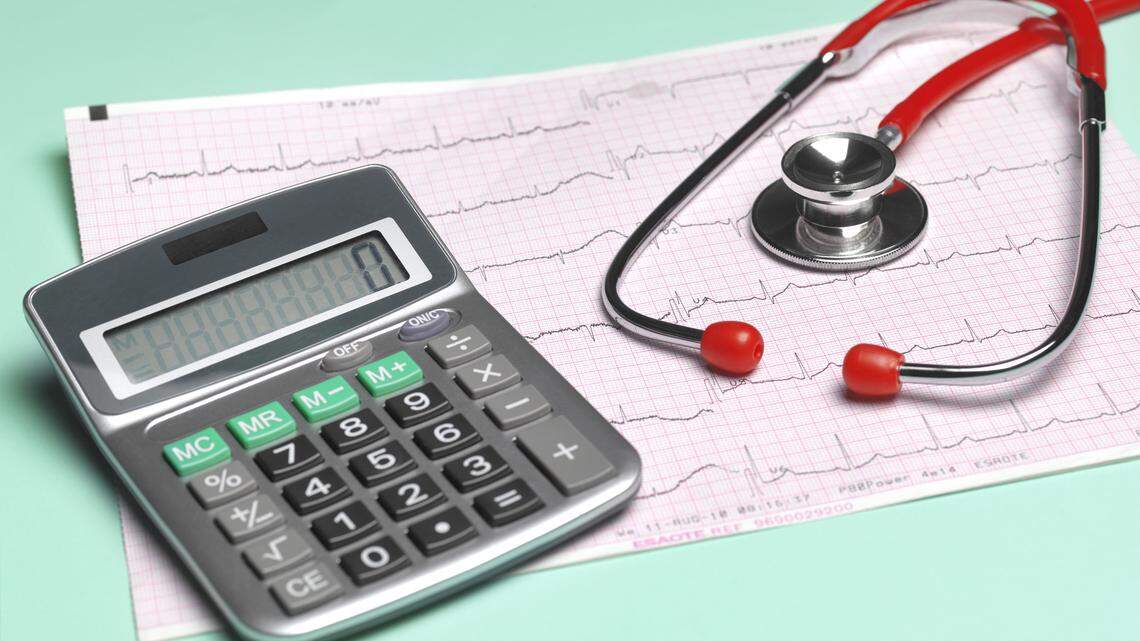 Declaración fiscal puede afectar elegibilidad para Obamacare y otros seguros, según experta