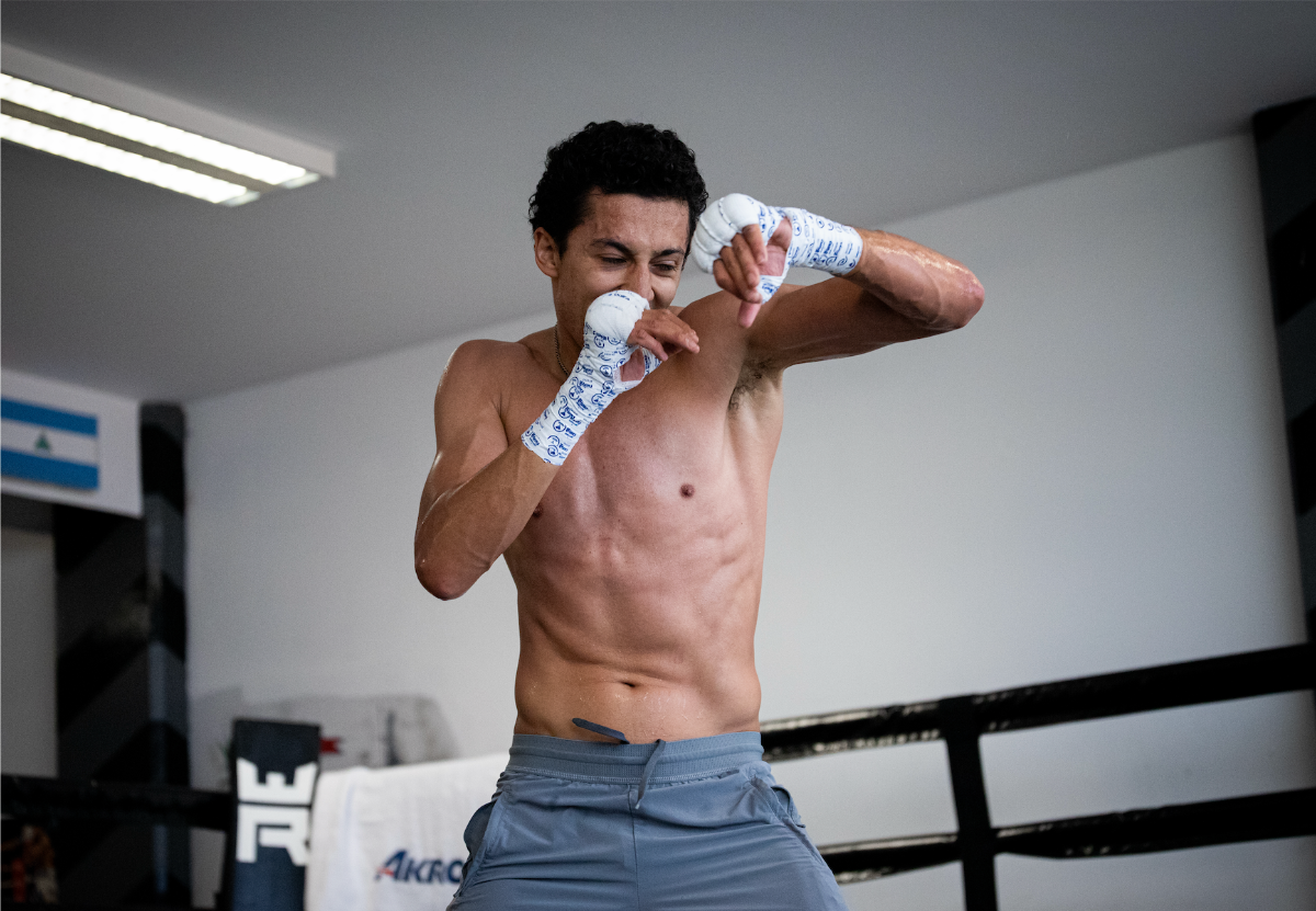 El campeón mexicano Rafael “Divino’’ Espinoza tiene el sueño de enfrentar al astro japones Naoya Inoue.