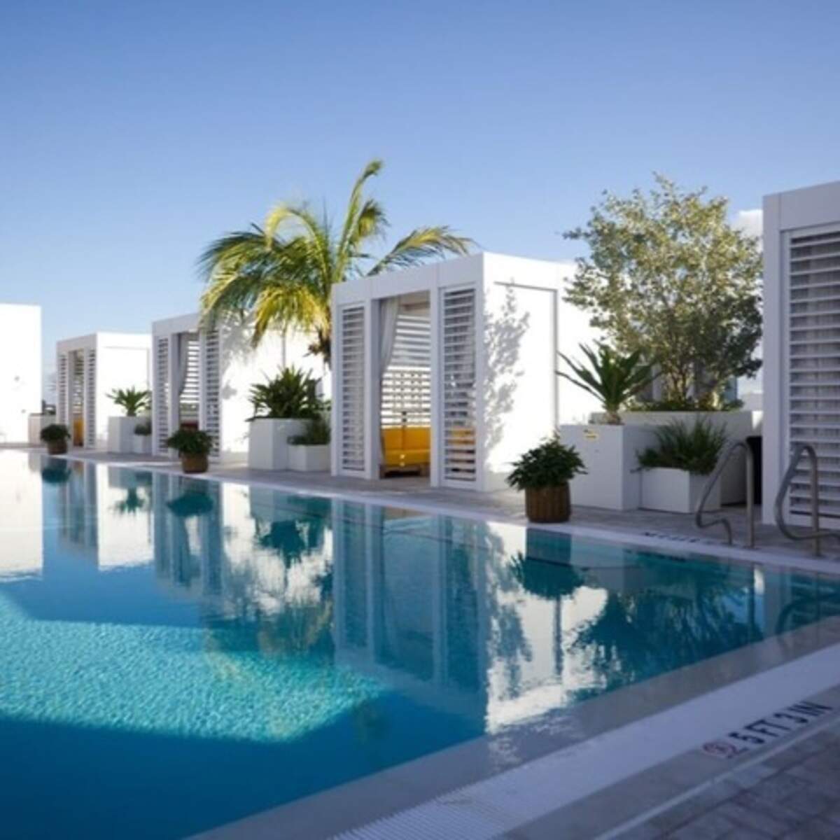 El primer hotel de Wynwood, Arlo Wynwood, es tan artístico y moderno como el propio vecindario.