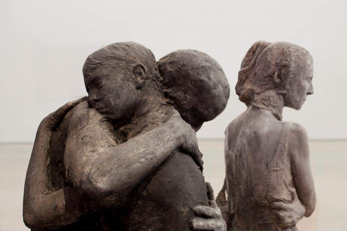 ‘George Segal: Abraham’s Farewell to Ishmael’, 1987, yeso pintado, 107 x 54 x 54 pulgadas. Colección Pérez Art Museum Miami, regalo de The George and Helen Segal Foundation, Inc.