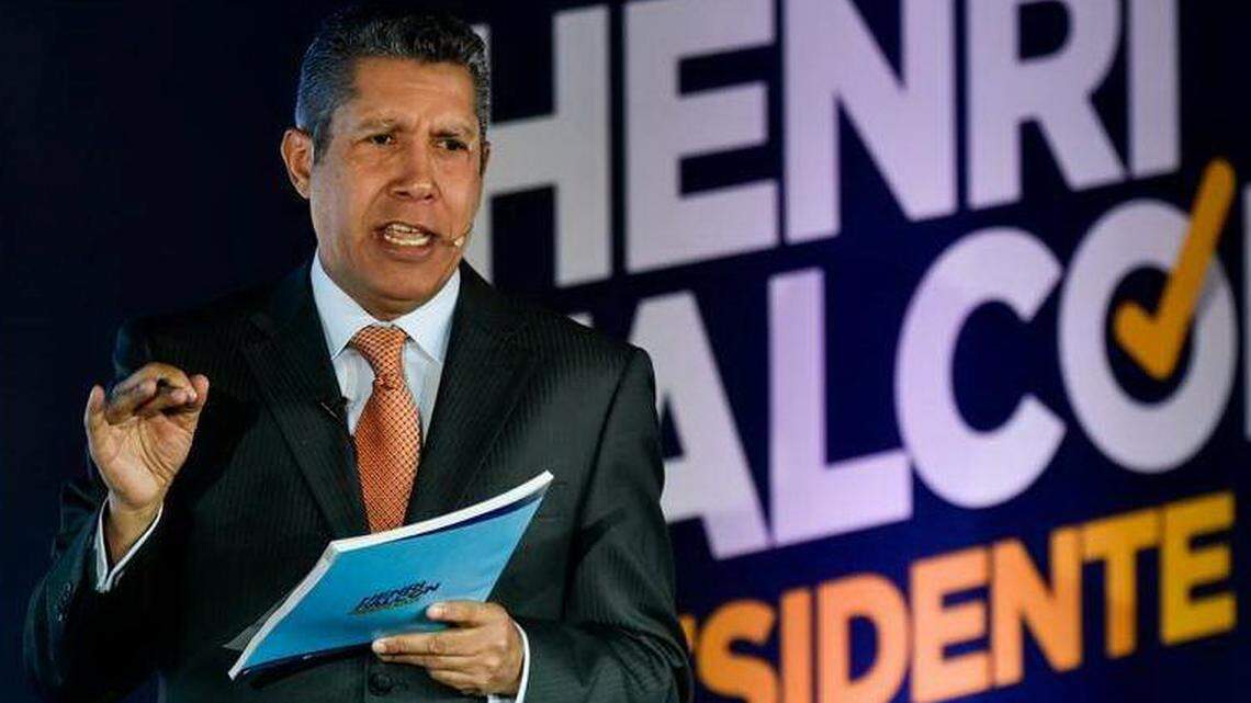 El ex gobernador Henri Falcón.