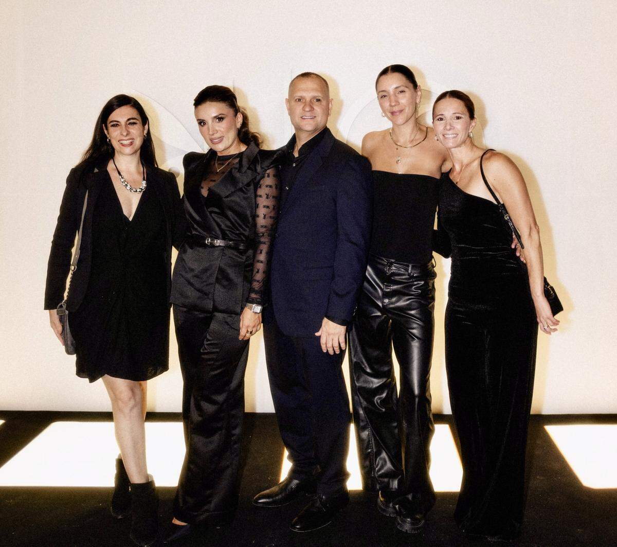 Cristina Calvo (de Playboy), Kely Velásquez (de Santísimas), Jorge Maya (de Santísimas), Emanuela Botazzi y Paulina Loaiza.