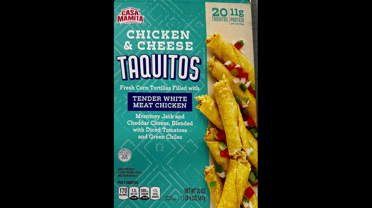Taquitos de pollo y queso de la marca Casa Mamita. 
