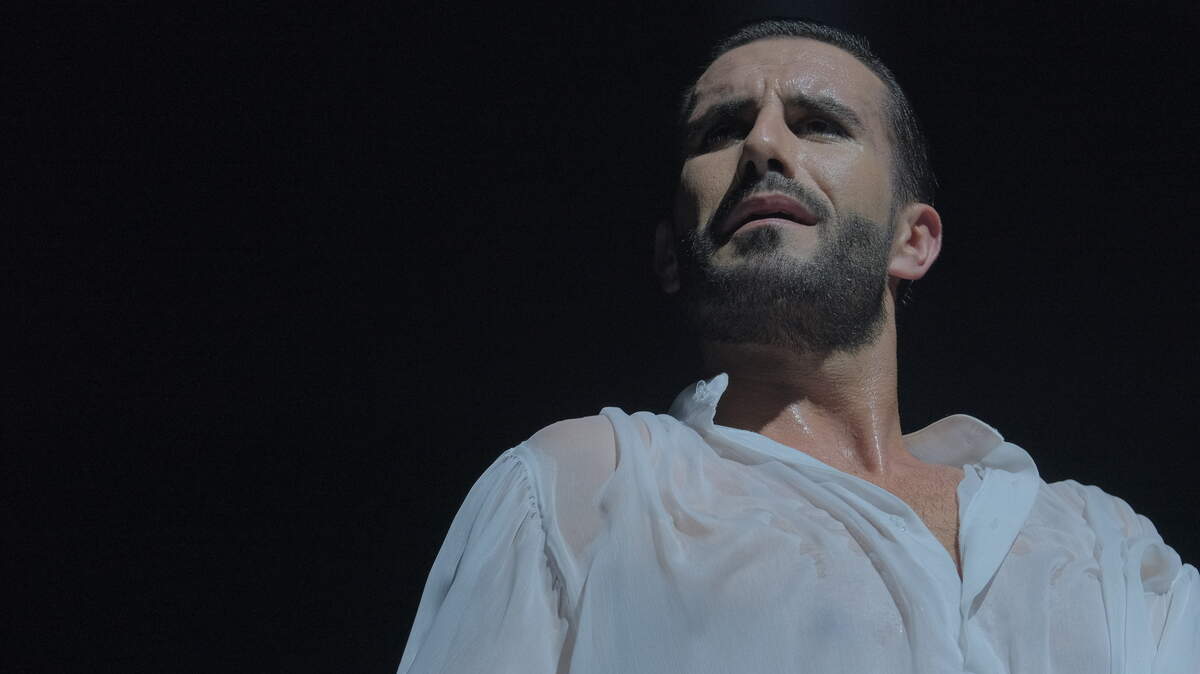 El bailaor, coreógrafo y director artístico malagueño Rafael Ramírez en su obra “Crónica de un Suceso”, con la que se presentó con éxito en el Aventura Arts & Cultural Center. 