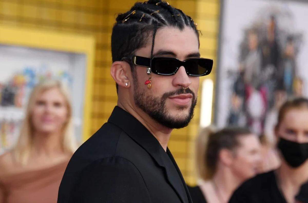 Bad Bunny es uno de los nominados a los Premios Billboard de la música latina, en el Watsco Center.