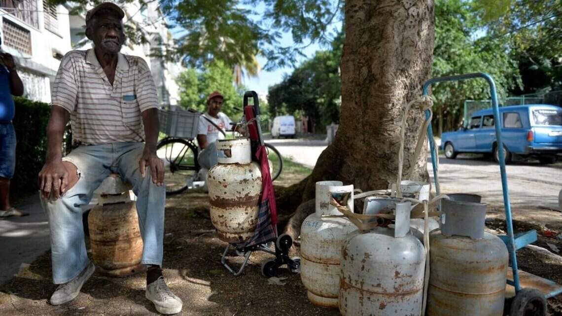 El Gobierno de Cuba alza el precio del gas licuado y manufacturado