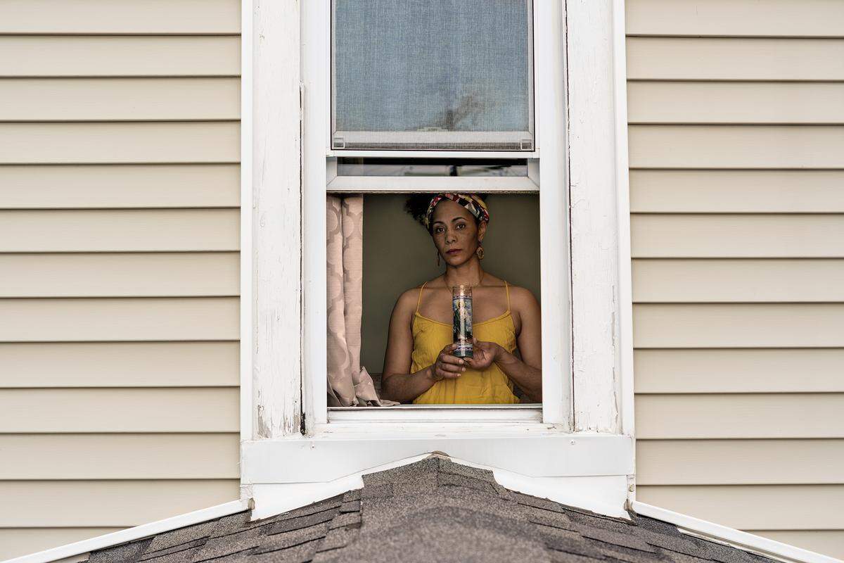 ‘DAY #6; “Stay Home, Stay Safe”, 2020 de la serie “Quarantine: 40 Days and 40 Nights”.