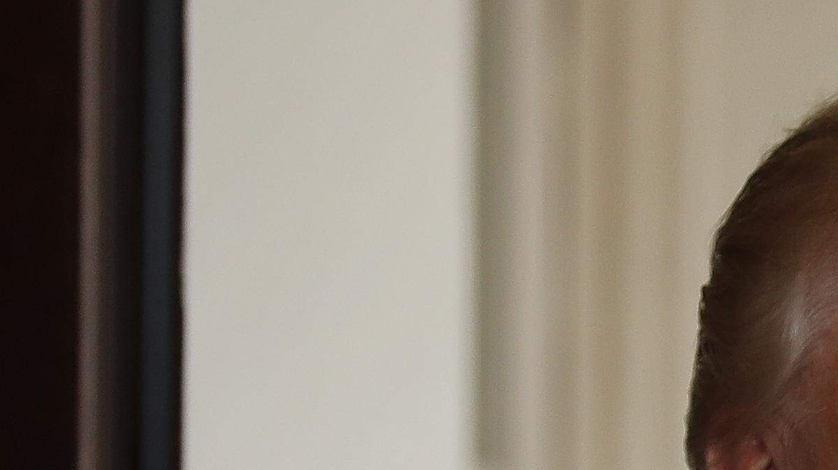 El presidente Donald Trump llama a los medios de comunicación después de reunirse con primer ministro de Israel el 15 de febrero de 2017.