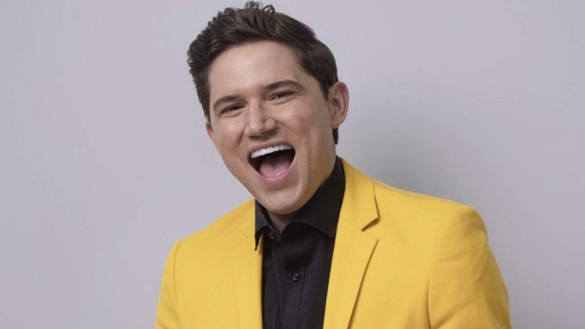 Jhonatan Olivares brilla como presentador y como creador de contenido